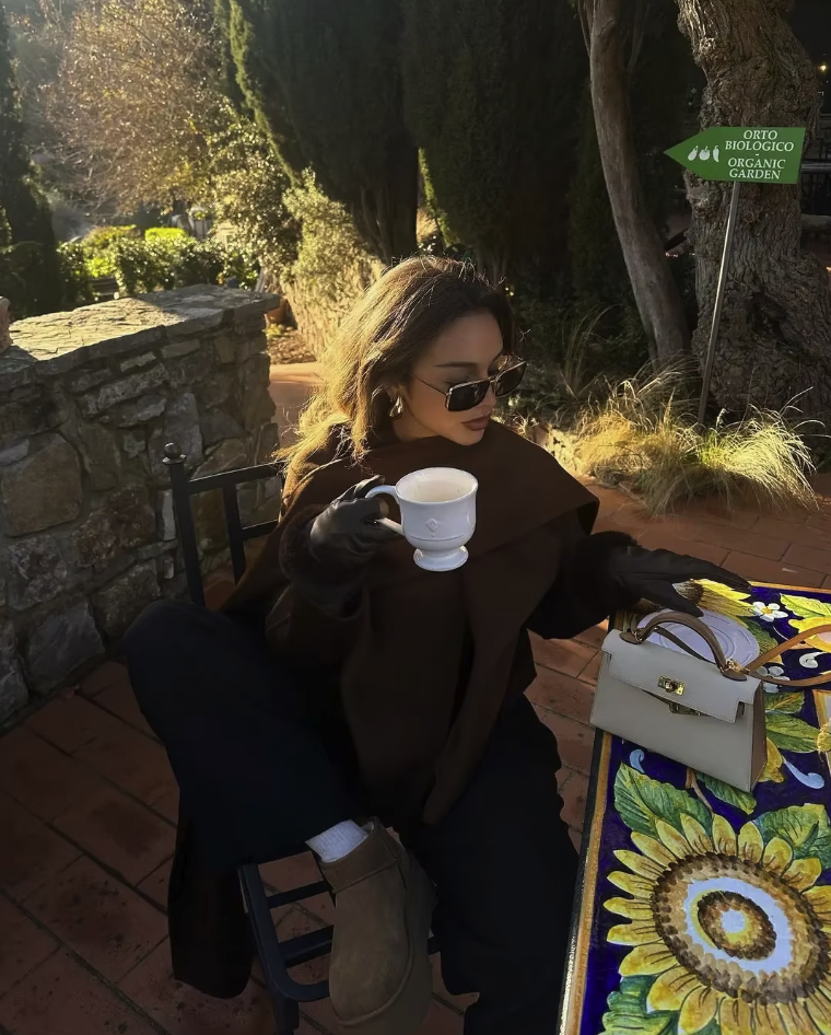 Maya | Coat with Scarf