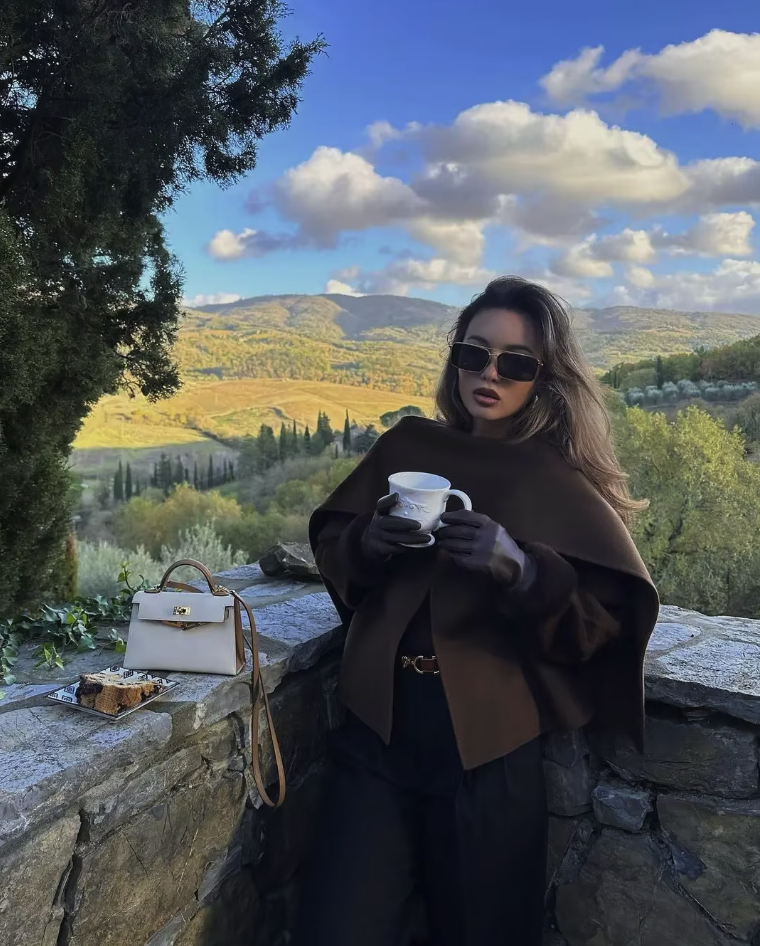 Maya | Coat with Scarf